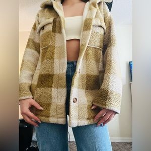 Billabong fluffy jacket